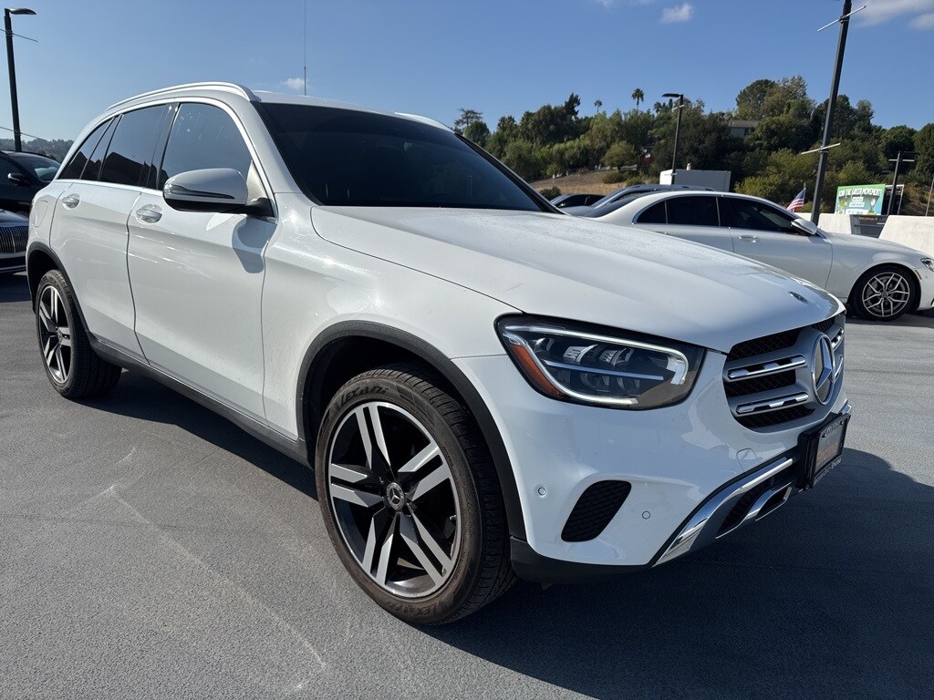 2021 Mercedes Benz GLC 300 photo 3