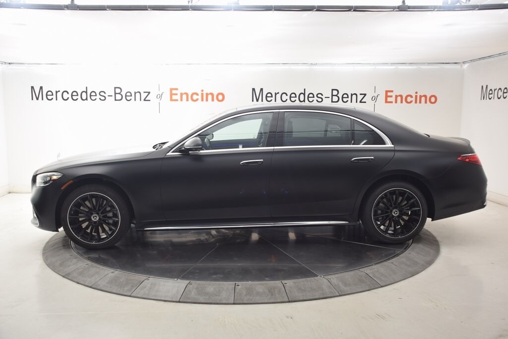 2026 Mercedes Benz S 580 Hybrid photo 3