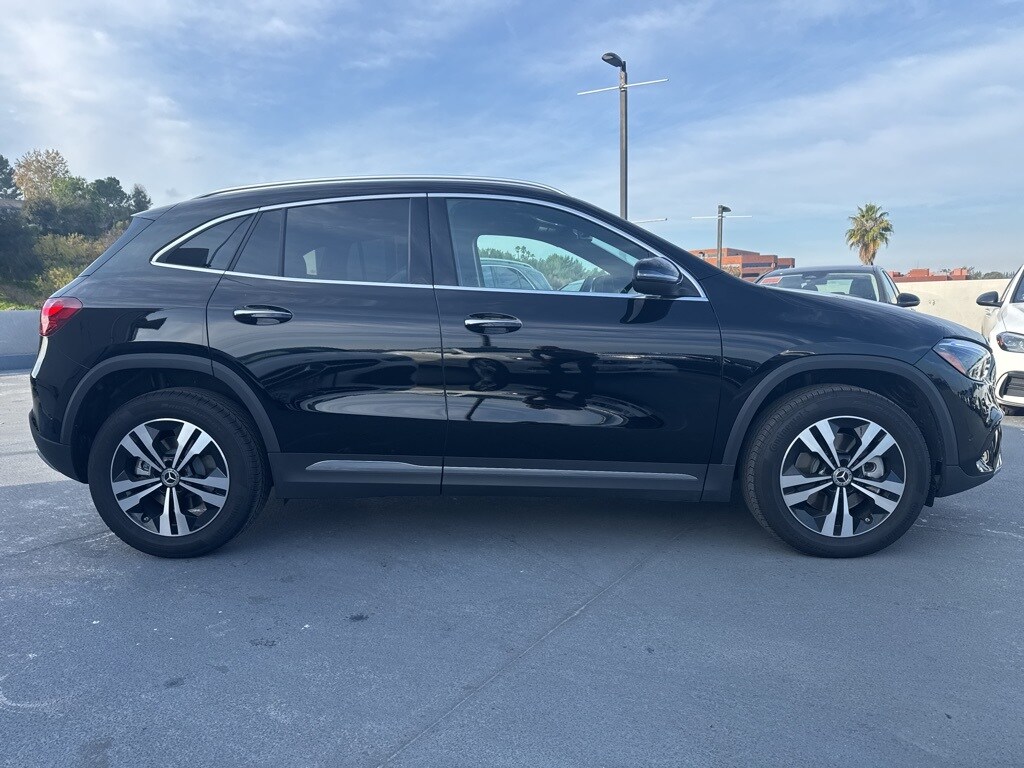 2025 Mercedes Benz GLA 250 photo 3