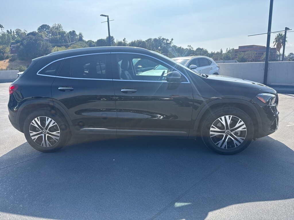 2025 Mercedes Benz GLA 250 photo 4