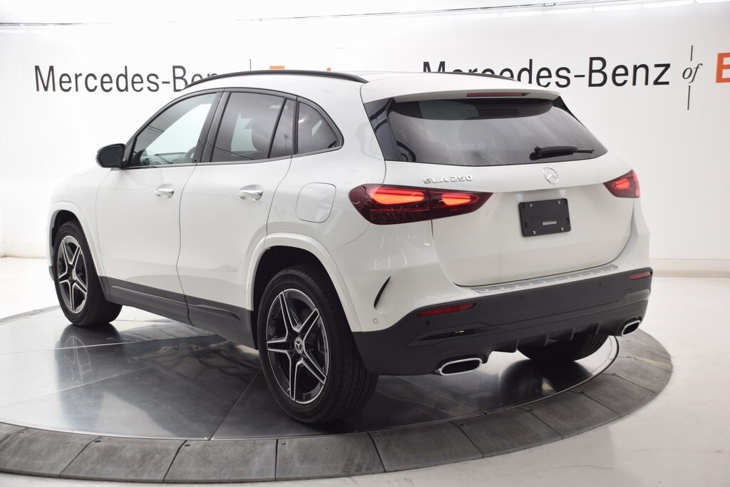 2026 Mercedes Benz GLA 250 photo 4