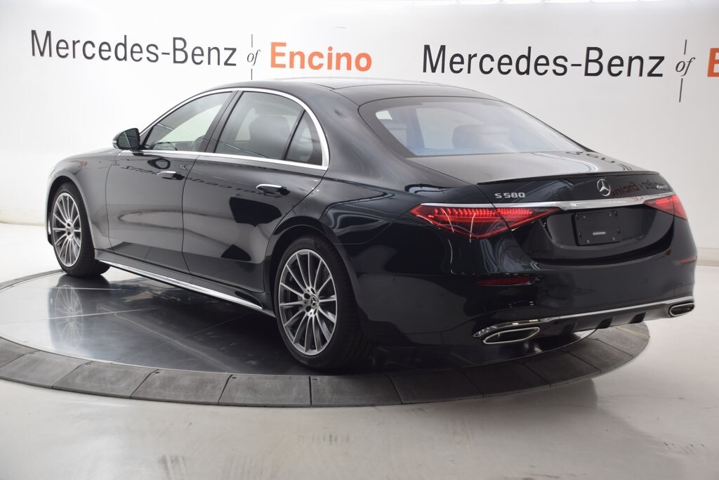 2026 Mercedes Benz S 580 4MATIC photo 4