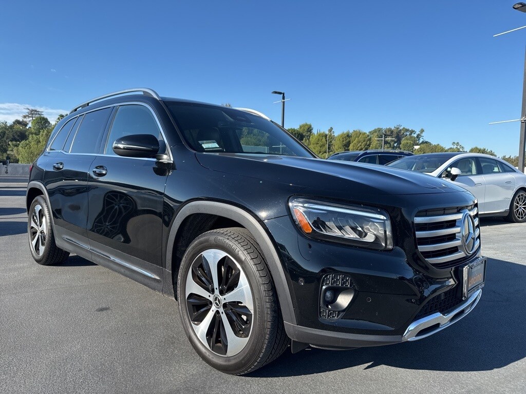 2024 Mercedes Benz GLB 250 4MATIC photo 3
