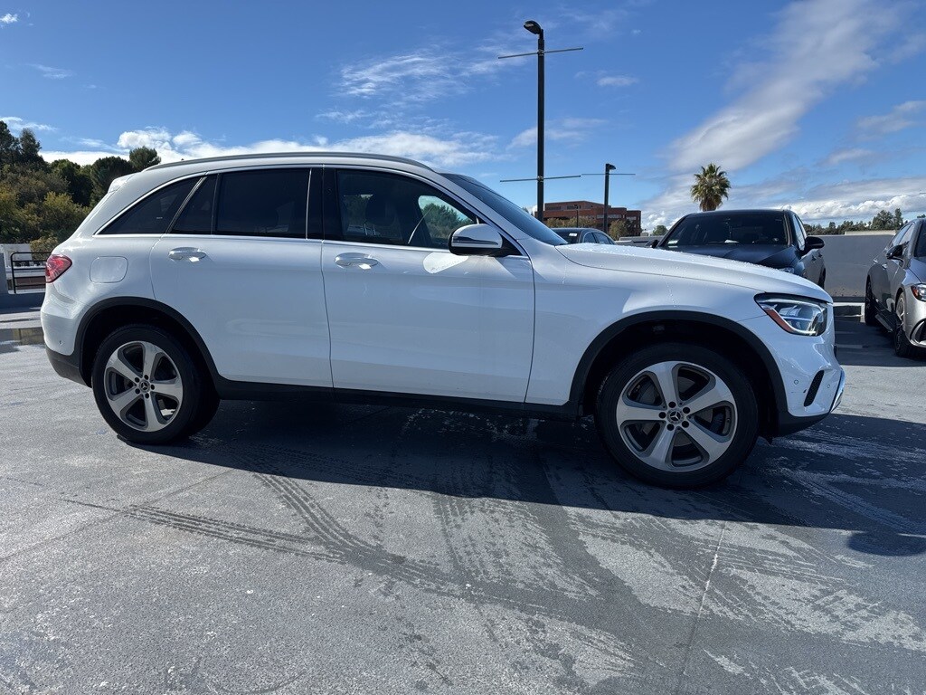 2022 Mercedes Benz GLC 300 photo 4