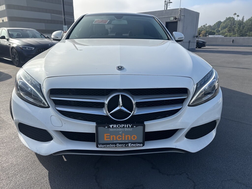2017 Mercedes Benz C 300 photo 2