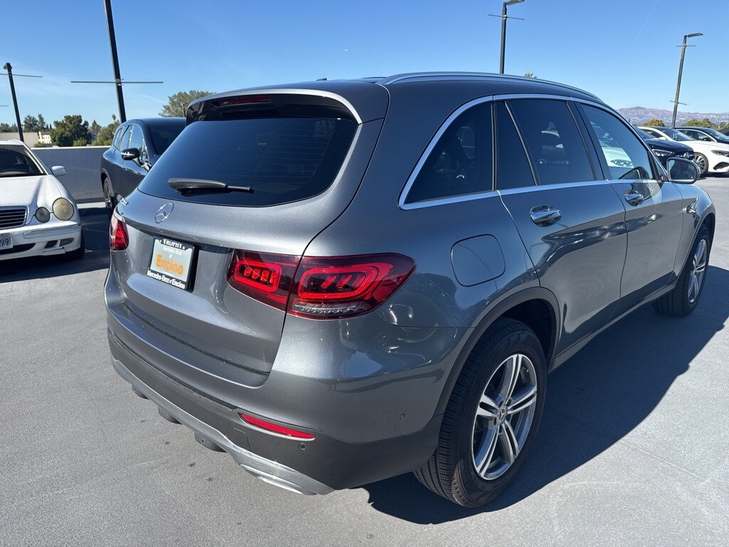 2022 Mercedes Benz GLC 300 photo 4