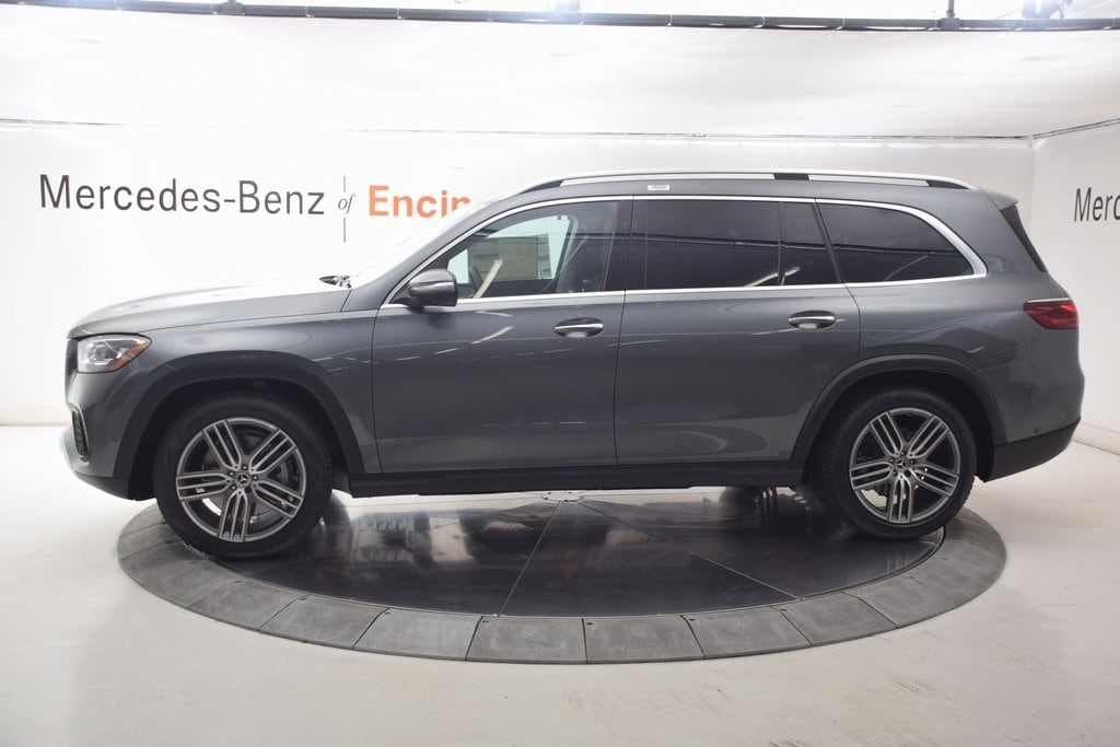 New 2026 Mercedes-Benz GLS 450 SUV