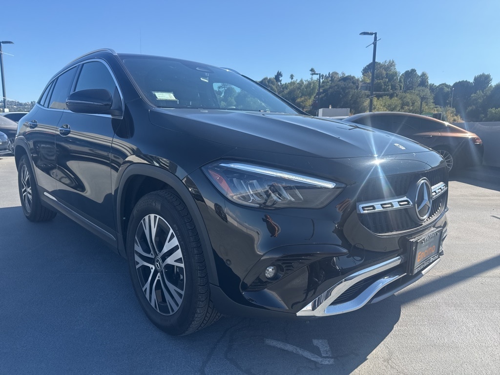 2025 Mercedes Benz GLA 250 photo 2
