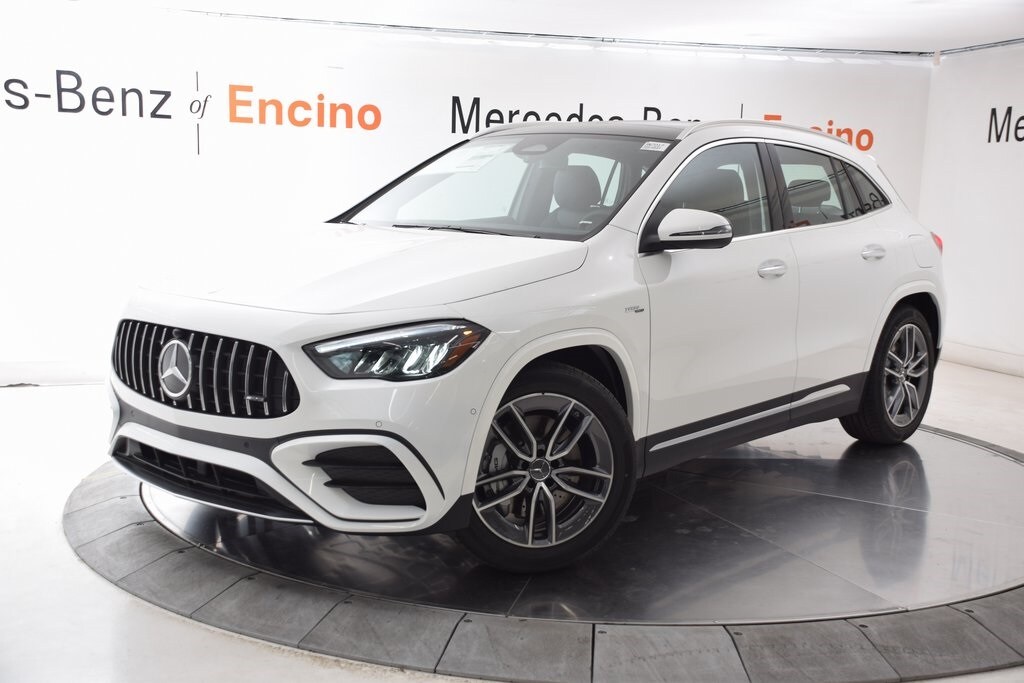 2025 Mercedes Benz GLA AMG 35 photo 2