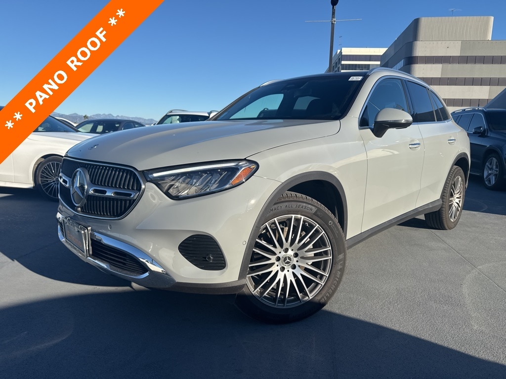 2025 Mercedes-Benz GLC Base's photo