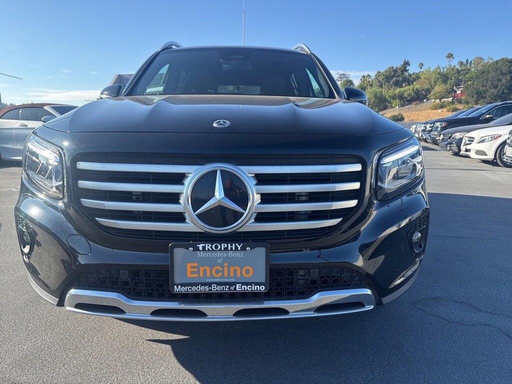 2024 Mercedes Benz GLB 250 4MATIC photo 2