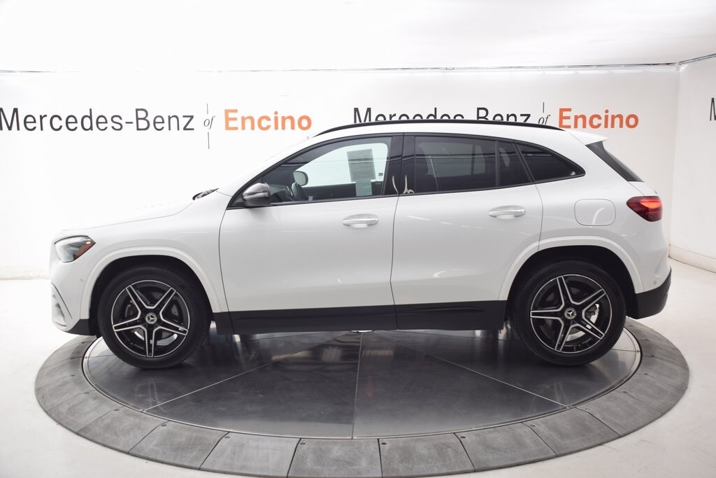 2025 Mercedes Benz GLA 250 photo 3