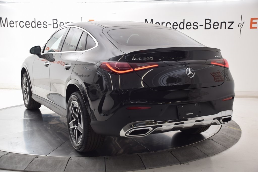 2025 Mercedes Benz GLC 300 4MATIC photo 4