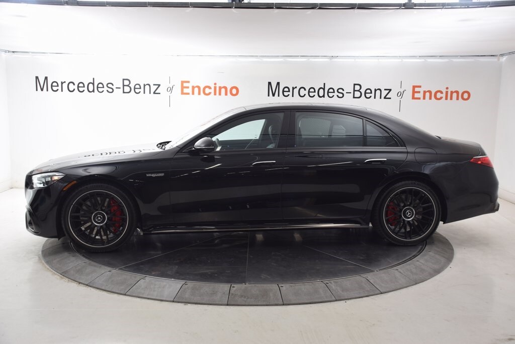 2024 Mercedes Benz S 63 e AMG photo 3