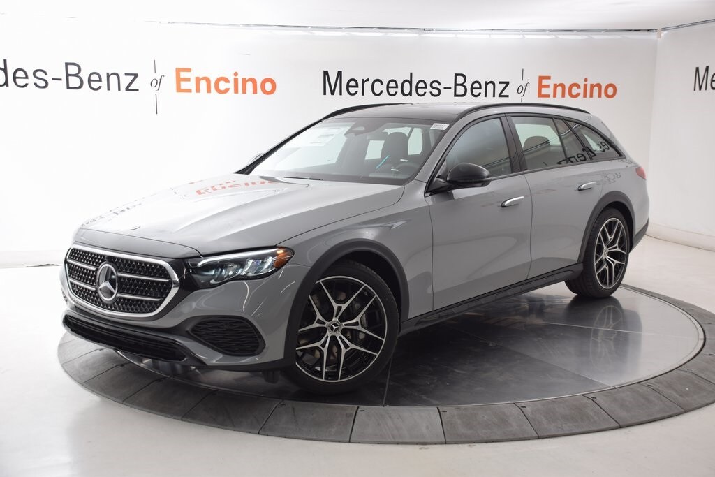 2025 Mercedes Benz E 450 Wagon photo 2