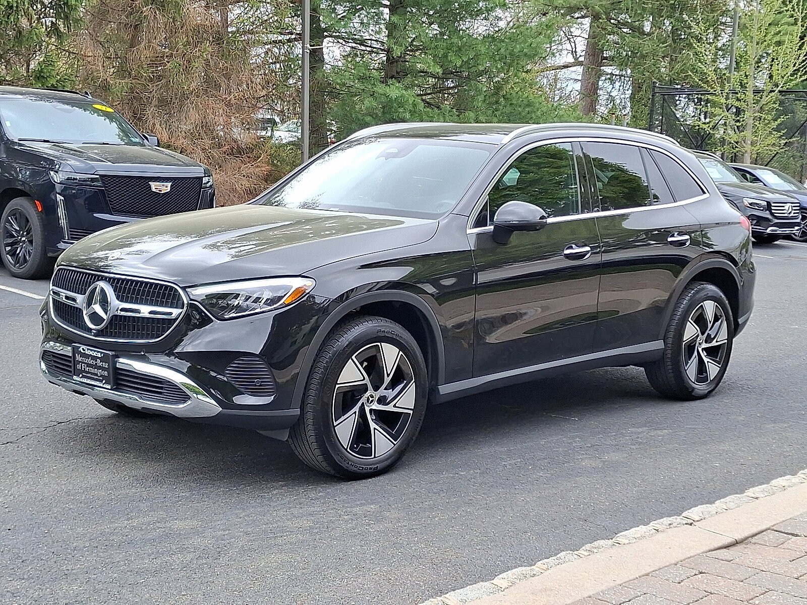2024 Mercedes Benz GLC 300 4MATIC photo 3