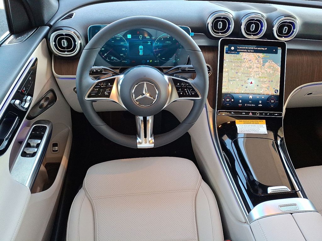 2026 Mercedes Benz GLC 300 4MATIC photo 2