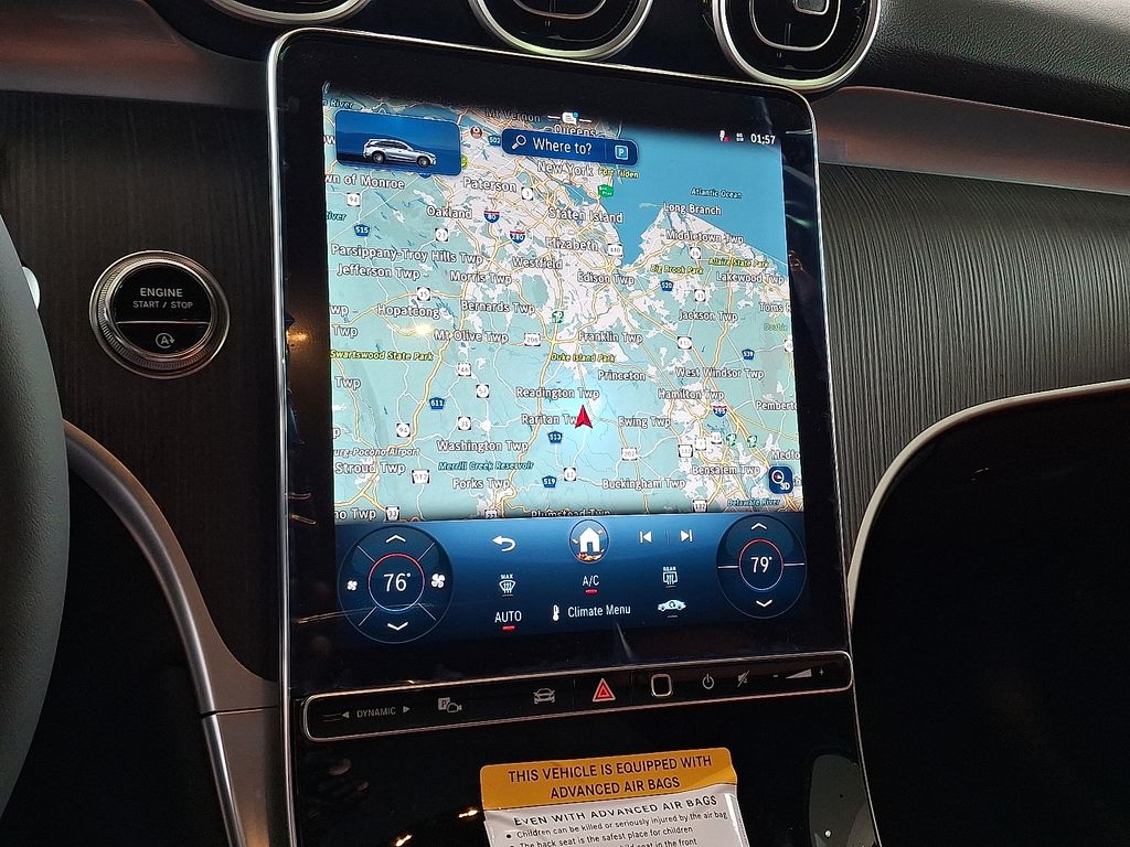 2026 Mercedes Benz GLC 300 4MATIC photo 3