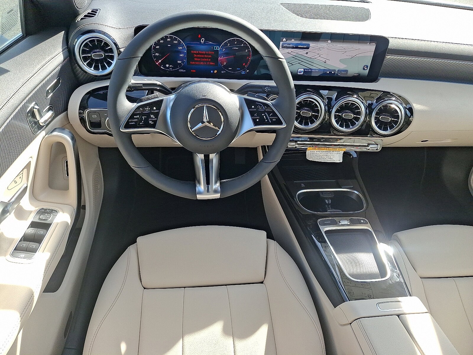 2025 Mercedes Benz CLA 250 4MATIC photo 2