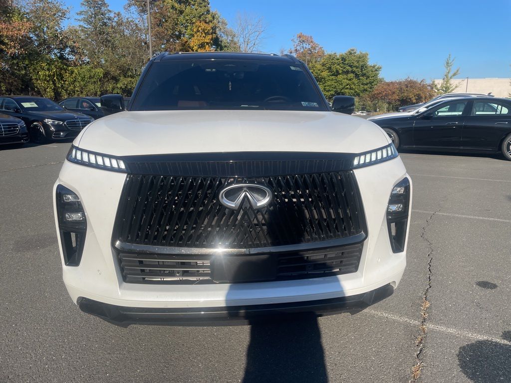 2025 Infiniti QX80 photo 2