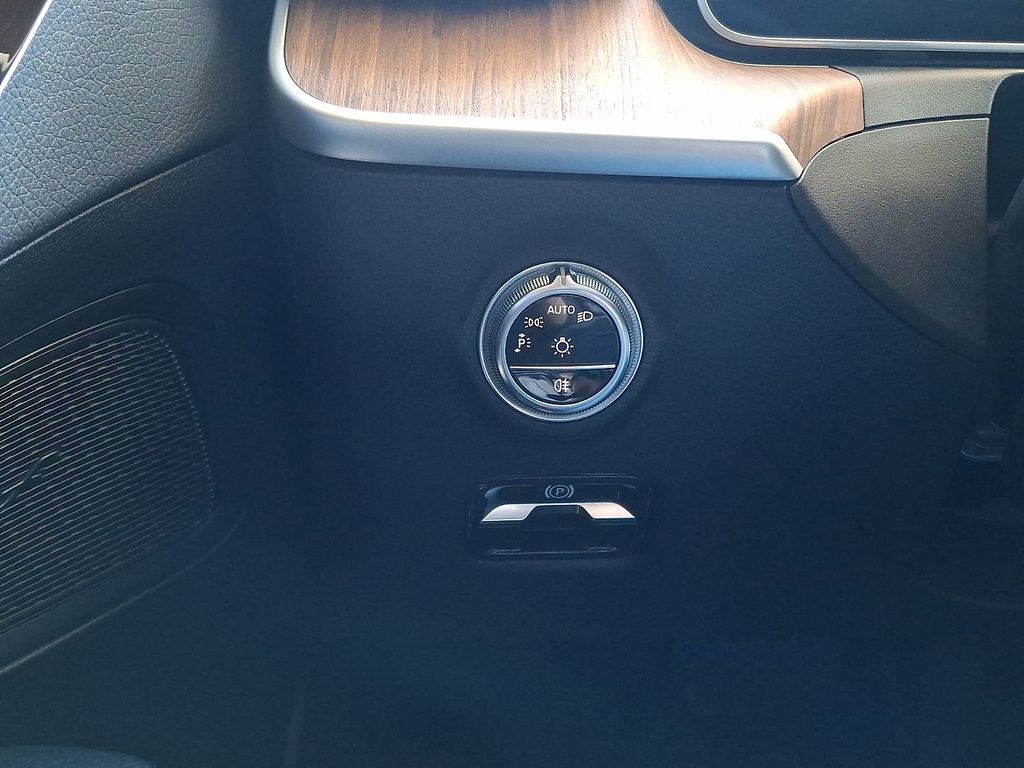 2024 Mercedes-Benz C-Class Sedan C 300 - Photo 27