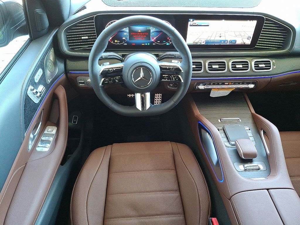 2026 Mercedes Benz GLS 580 4MATIC photo 2
