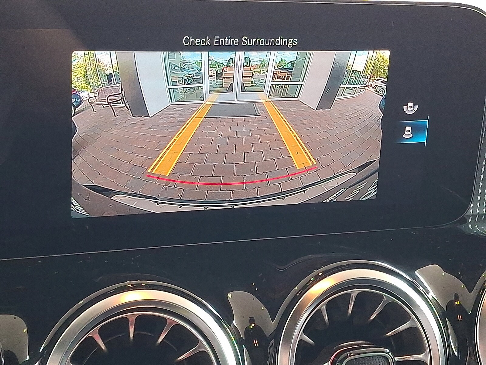 2022 Mercedes Benz GLB 250 4MATIC photo 4