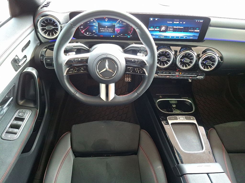 2025 Mercedes Benz CLA 250 4MATIC photo 2
