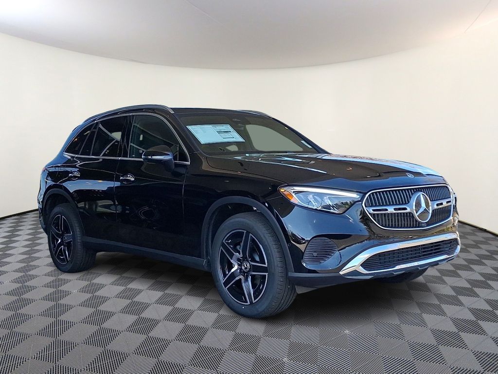 2026 Mercedes-Benz GLC Base