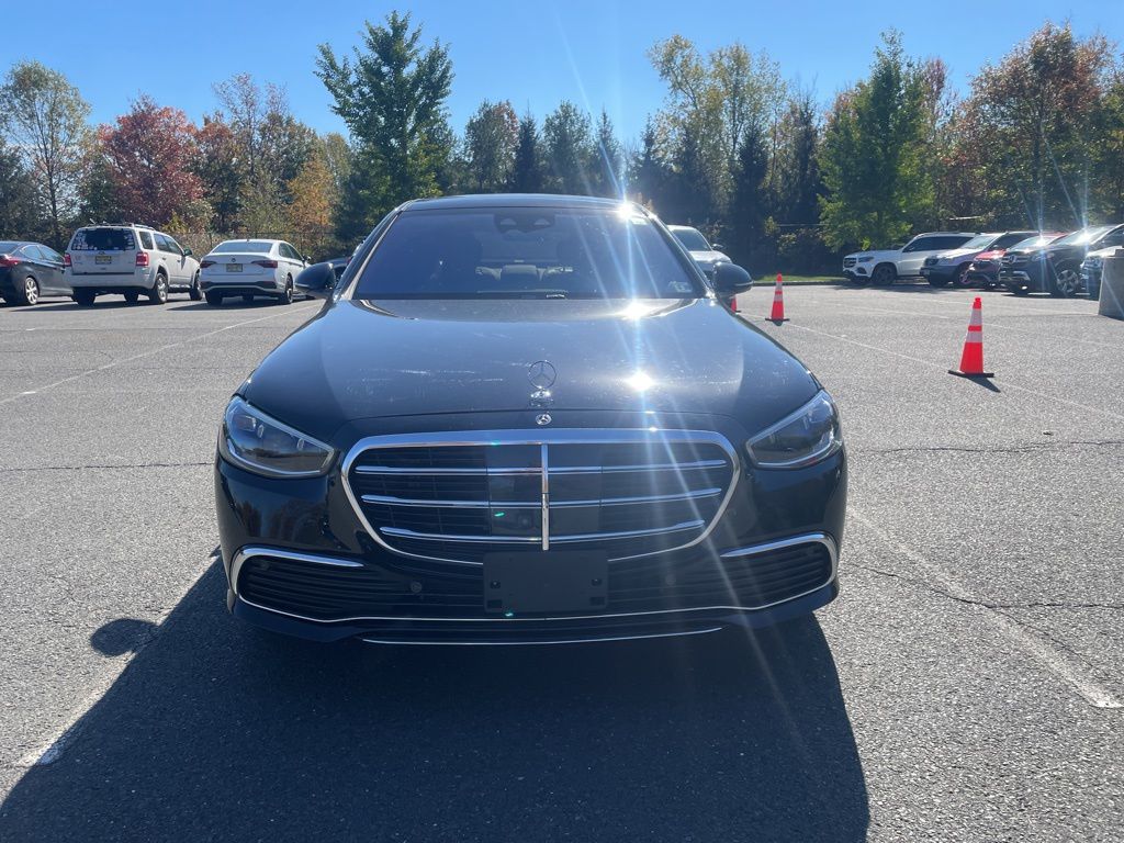2024 Mercedes Benz S 580e 4MATIC photo 2