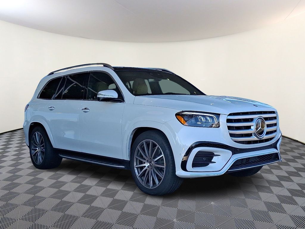 2026 Mercedes-Benz GLS Base's photo