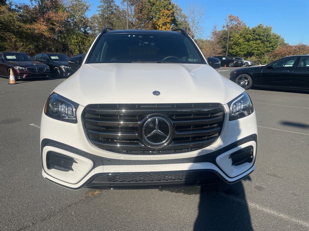2024 Mercedes Benz GLS 450 photo 2