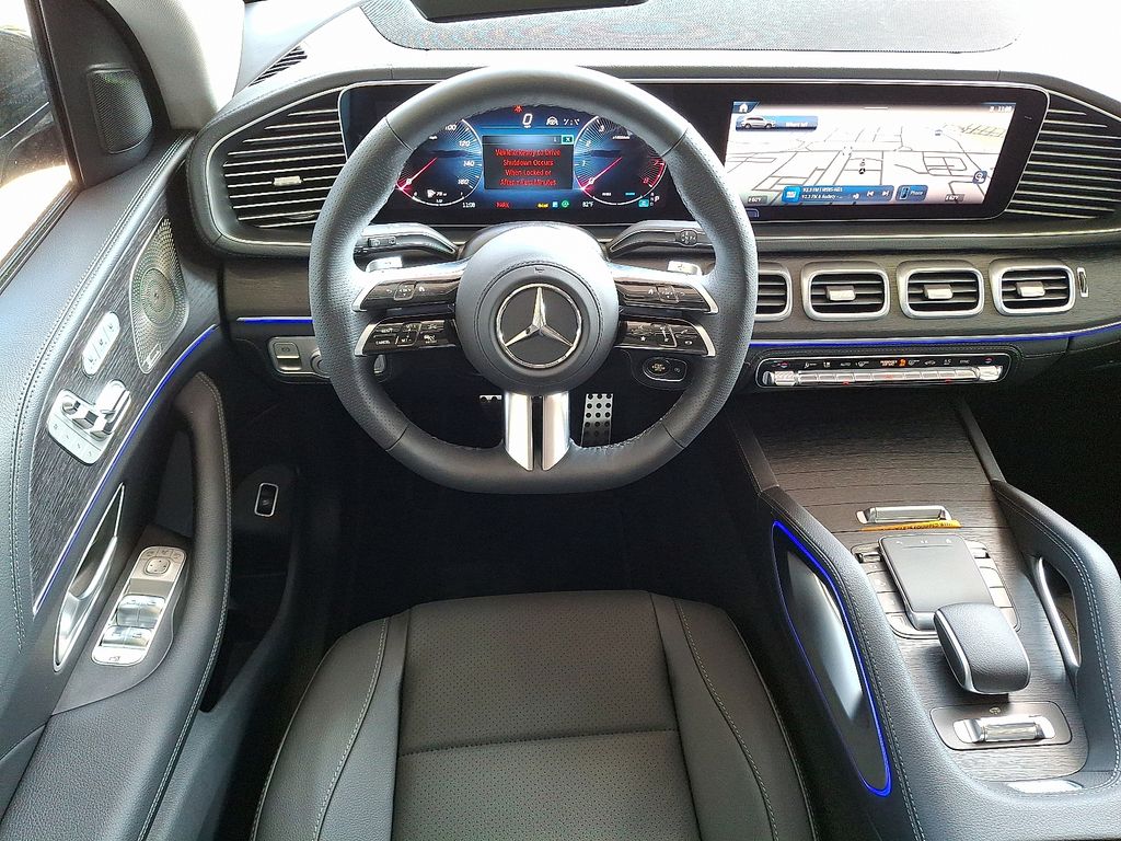2026 Mercedes Benz GLS 450 4MATIC photo 2