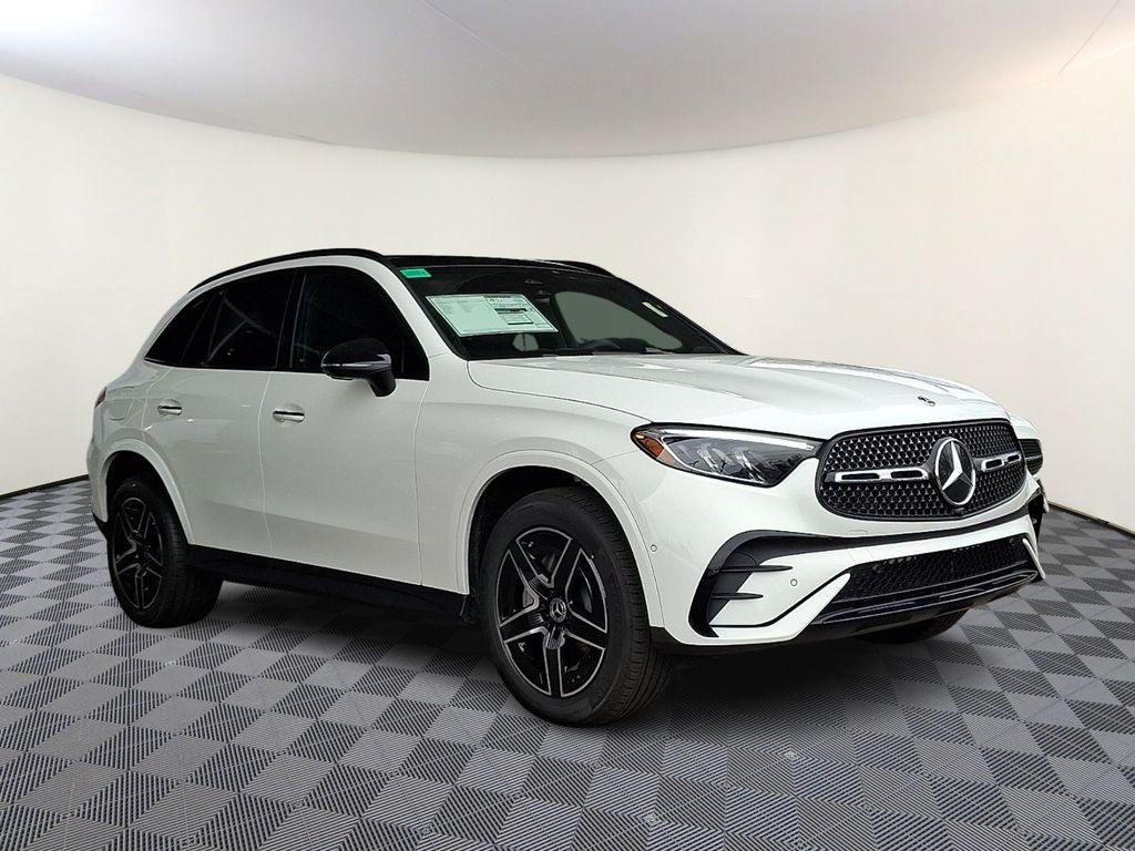 2026 Mercedes-Benz GLC GLC 300 4MATIC's photo