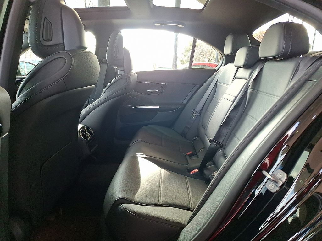 2026 Mercedes-Benz C-Class Sedan C 300 - Photo 9