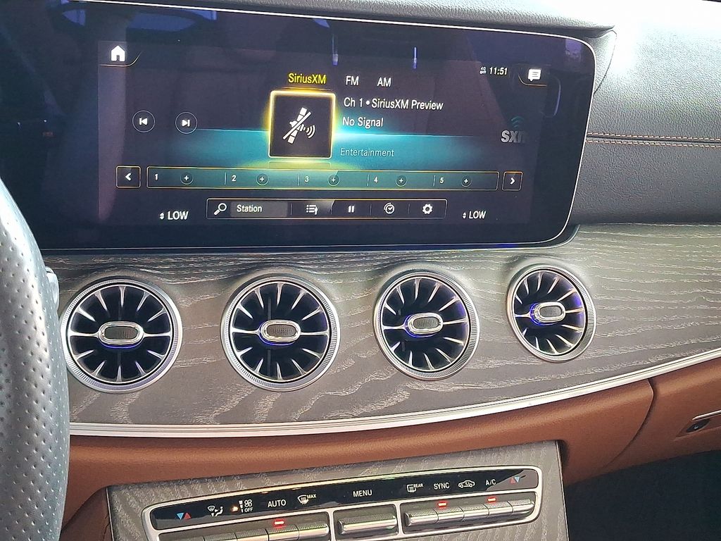 2023 Mercedes Benz E 450 4MATIC photo 3