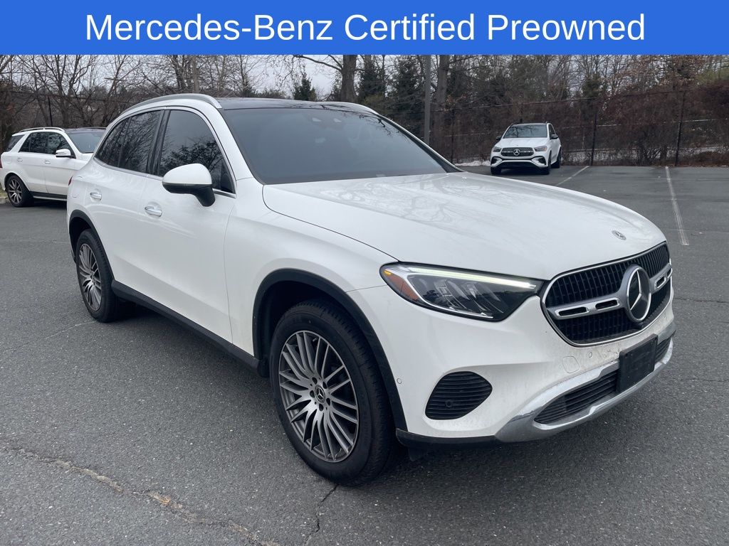 2023 Mercedes-Benz GLC Base's photo