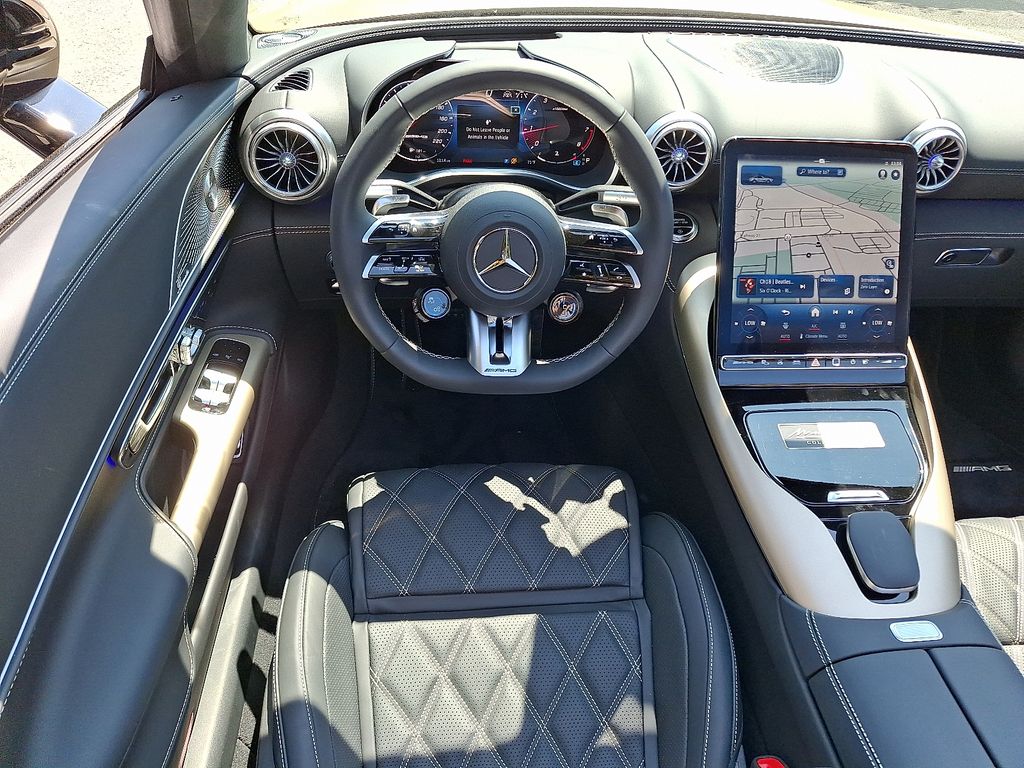 2025 Mercedes Benz SL 63 AMG photo 2