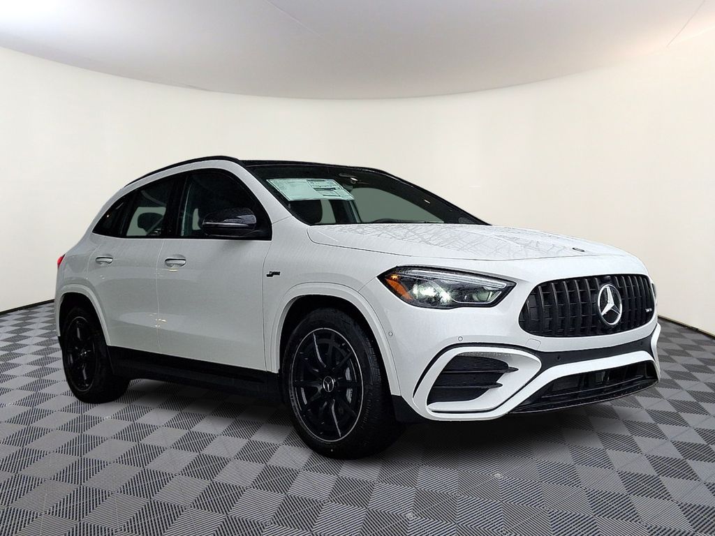 2026 Mercedes-Benz GLA GLA 35 AMG 4MATIC's photo