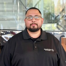 Staff member Emilio Gonzalez from ID_fbf0d165cca2