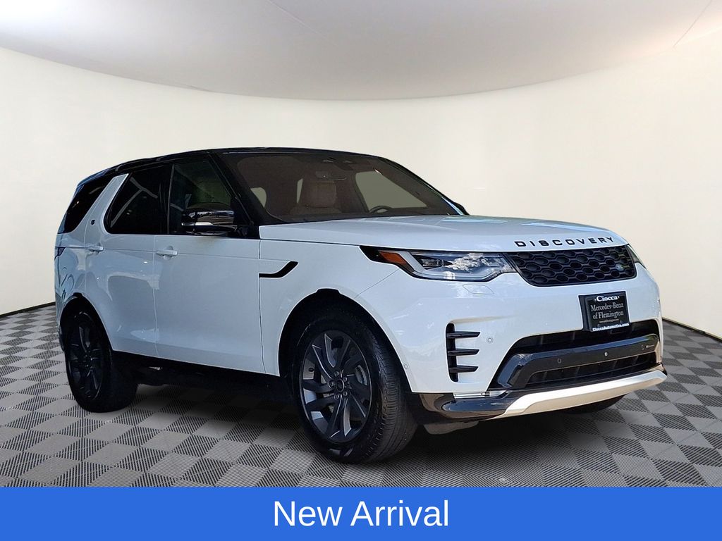 2023 Land Rover Discovery S R Dynamic's photo
