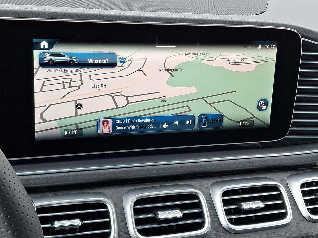 2025 Mercedes Benz GLS 450 4MATIC photo 3