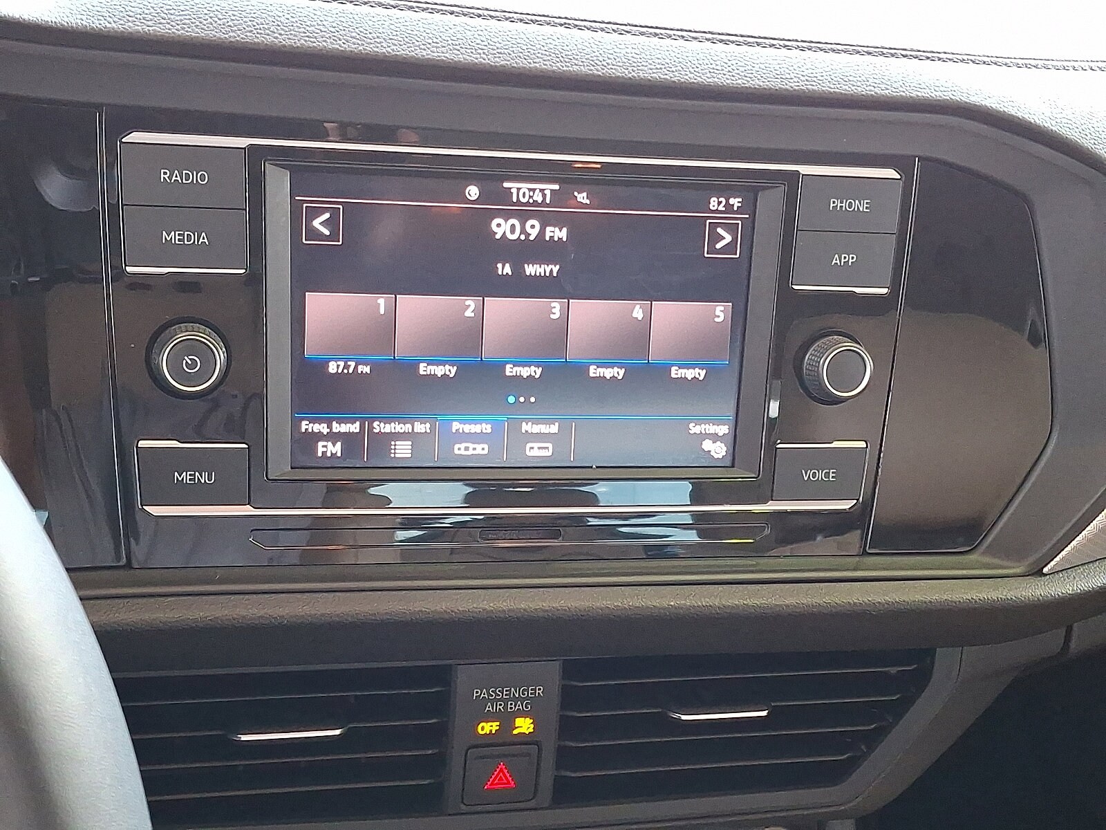 2020 Volkswagen Jetta 1.4T SE photo 2