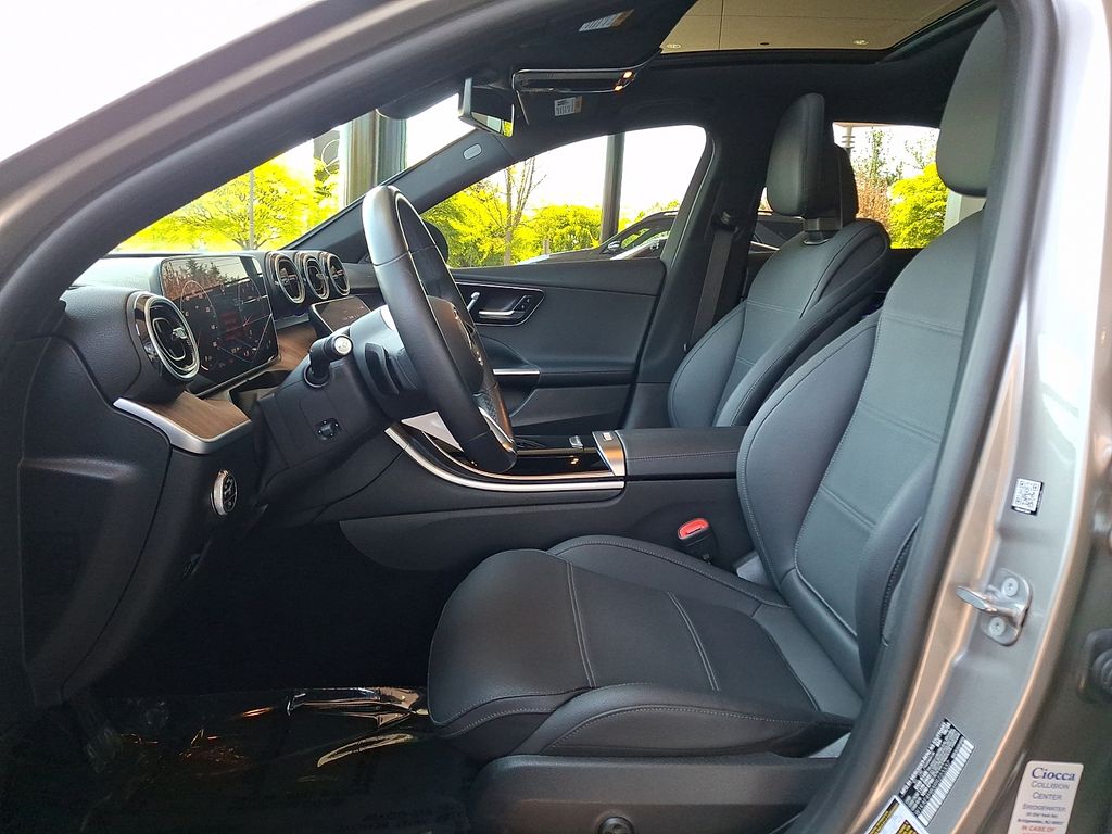 2024 Mercedes-Benz C-Class Sedan C 300 - Photo 15