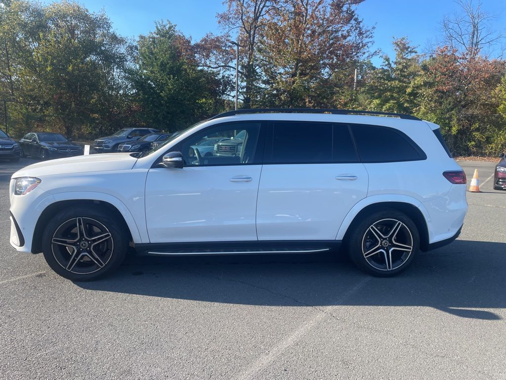 2024 Mercedes Benz GLS 450 photo 4