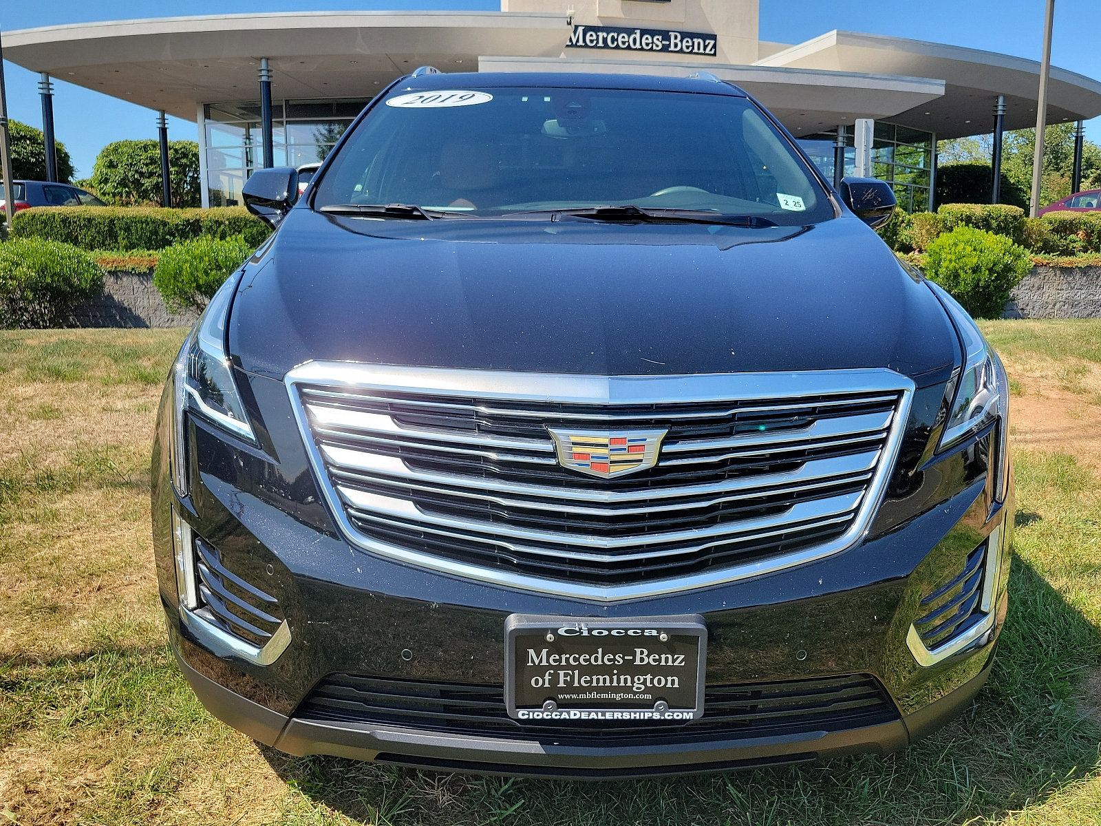 Used 2019 Cadillac XT5 Premium Luxury with VIN 1GYKNFRS3KZ286498 for sale in Flemington, NJ