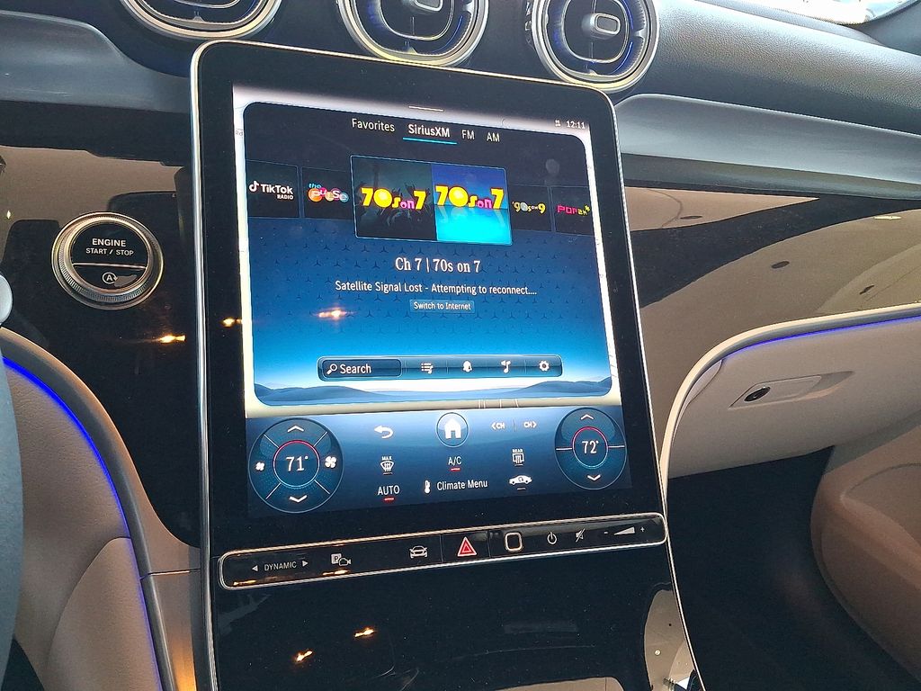 2025 Mercedes Benz GLC 300 4MATIC photo 3