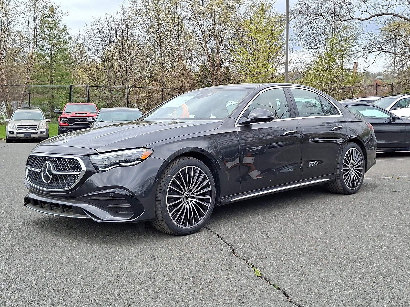 2025 Mercedes Benz E 350 4MATIC photo 2