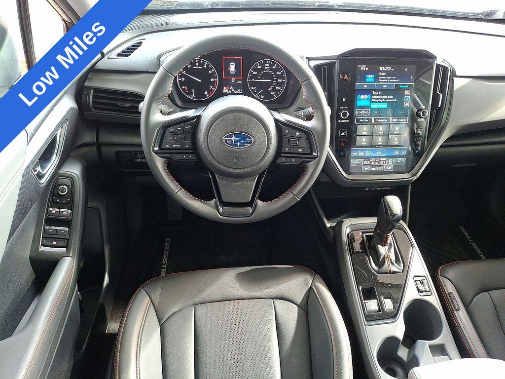 2025 Subaru Crosstrek Limited photo 2