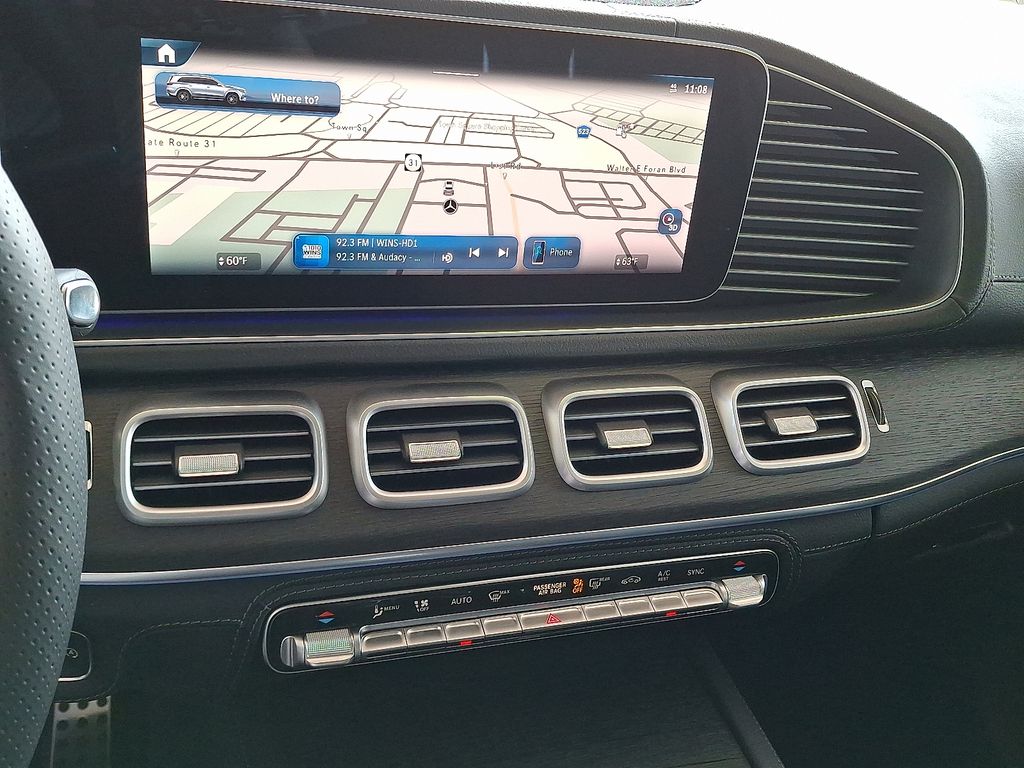 2026 Mercedes Benz GLS 450 4MATIC photo 3
